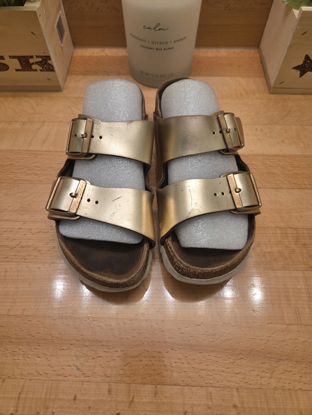 Birkenstock Arizona Sandals Metallic Gold Genuine Leather Womens Size EU 36 - Picture 2 of 10